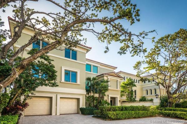 Bayshore Villas, 3506 Bayshore Villas Dr, Miami, Florida 33133, image 2