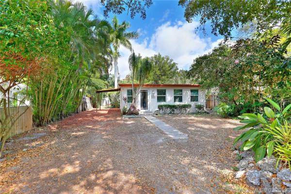 West Larkin Park, 6841 SW 77th Ter, South Miami, Florida 33143, image 2