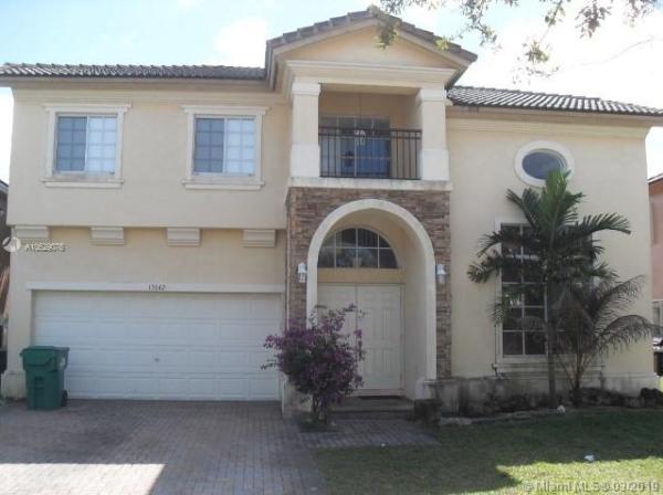 15642 SW 8th Ln, Unincorporated Dade County, Florida 33194, image 2