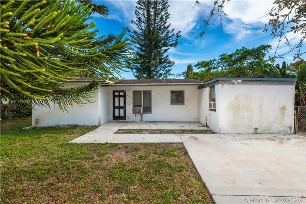Hollywood Pines, 6036 Mayo St, Hollywood, Florida 33023, image 2