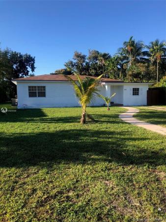 Brandon Park, 560 NW 152nd St, Golden Glades, Florida 33169, image 2