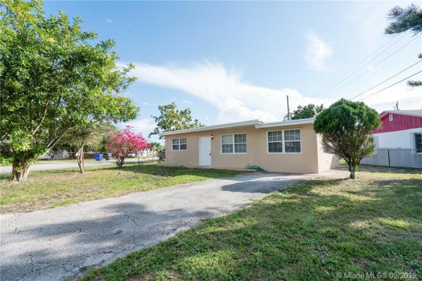 Cresthaven, 6104 Cresthaven Ct, Hollywood, Florida 33023, image 2
