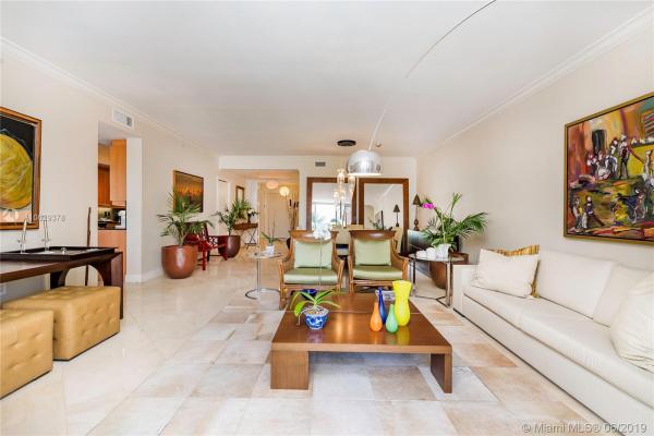 Lake Villa, 727 Crandon Blvd #301, Key Biscayne, Florida 33149, image 2