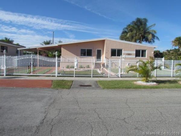 Coral Way Village, 8341 SW 30th St, Westchester, Florida 33155, image 2