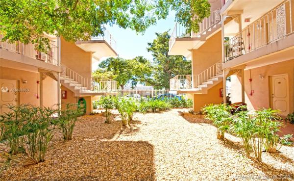 Admiral Apartments, 2031 Dewey St #203, Hallandale Beach, Florida 33020, image 2