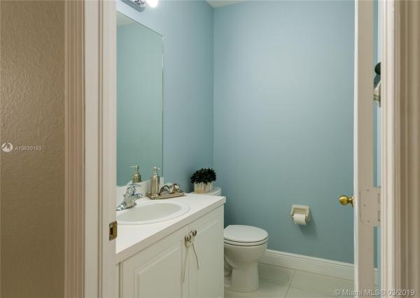 The Shores At Isles Of Bayshore, 9343 SW 227th St #6-20, Cutler Bay, Florida 33190, image 2