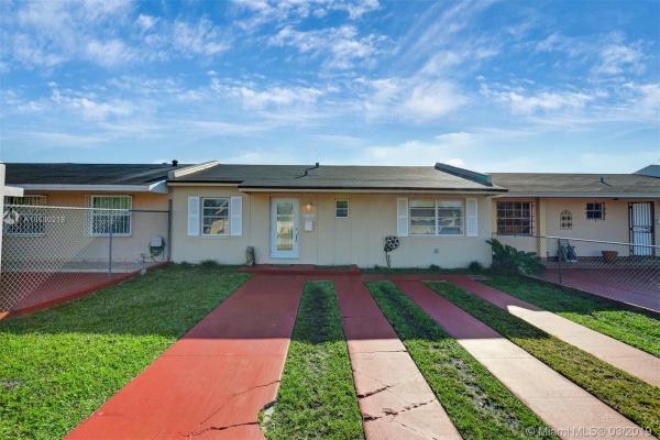 Royale Green, 4505 SW 129th Pl #4505, Kendale Lakes, Florida 33175, image 2