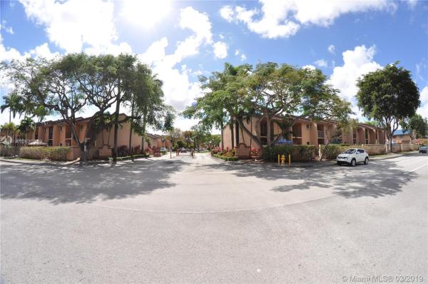 Kendall Lakes East Lakeview Townhouses, 13448 SW 62nd St #D109, Kendale Lakes, Florida 33183, image 2