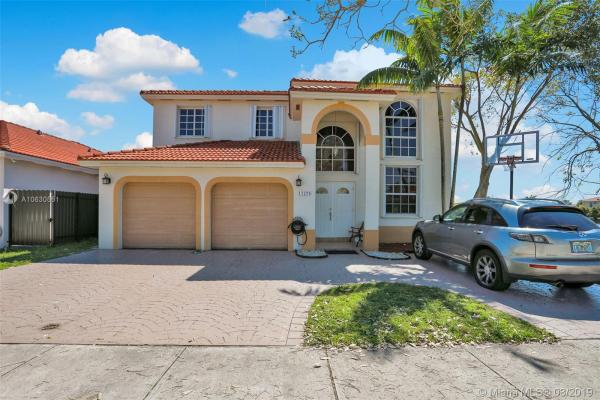15270 SW 32nd Ter, Unincorporated Dade County, Florida 33185, image 2