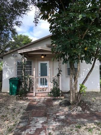 Fulford Highlands, 301 NE 164th Ter, Golden Glades, Florida 33162, image 2