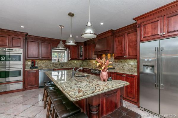 Miller Heights, 8831 SW 51st St, Olympia Heights, Florida 33165, image 2