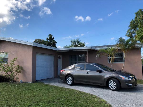 Sunrise Golf Village, 6861 NW 24th St, Sunrise, Florida 33313, image 2