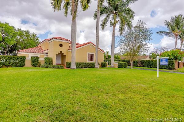 Weitzer Shauna Meadows, 15441 SW 155th Ter, Richmond West, Florida 33187, image 2