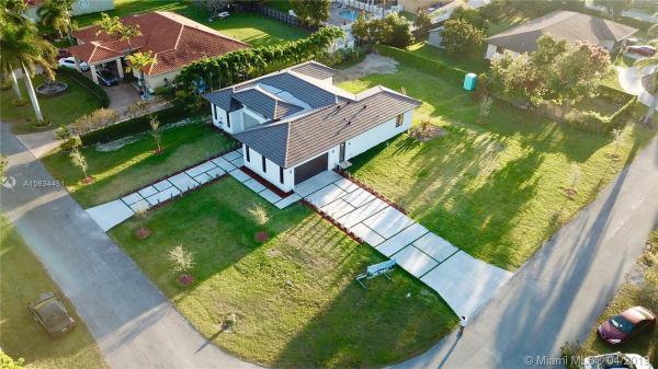 29804 SW 169th Ct, Unincorporated Dade County, Florida 33030, image 2