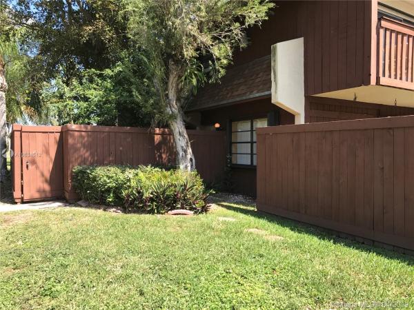 Snapper Village, 11557 SW 64th St #B-85, Kendall, Florida 33173, image 2
