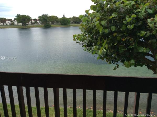 Indian Lake Village, 10060 NW 9th St Cir #9, Fountainebleau, Florida 33172, image 2