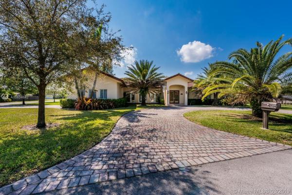 8764 SW 124th St, Kendall, Florida 33176, image 2
