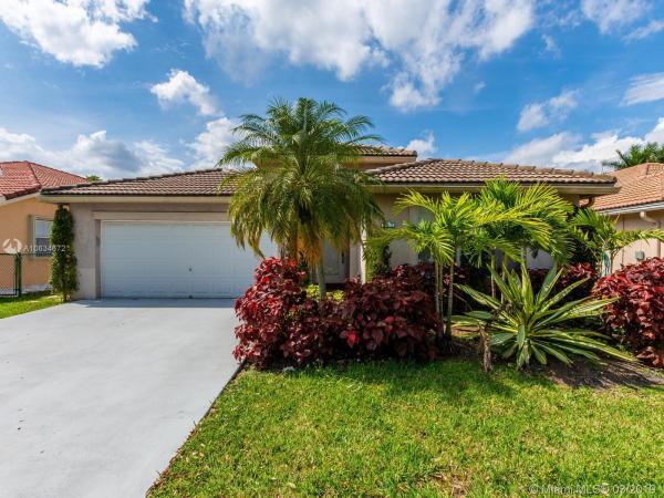 Royal Palm, 403 Royal Cove Way, Davie, Florida 33325, image 2