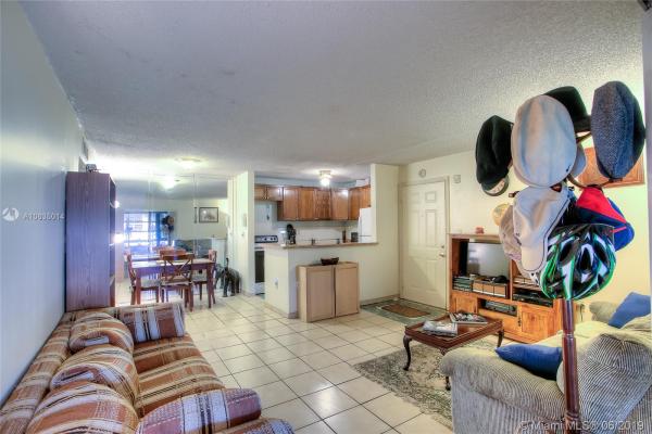 Countryside Village, 18965 NW 62nd Ave #105, Country Club, Florida 33015, image 2
