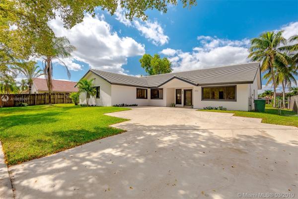 Hawkes Bluff, 5721 Hawkes Bluff Ave, Davie, Florida 33331, image 2