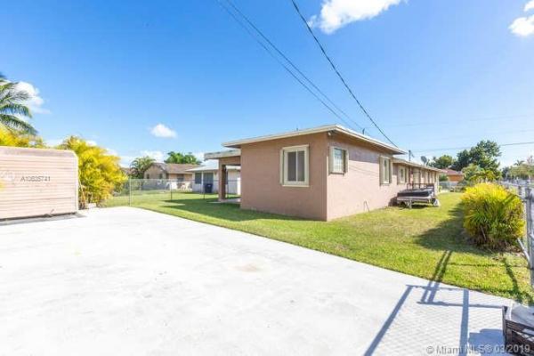 Goulds No HOA, 11491 SW 215th St, Goulds, Florida 33189, image 2