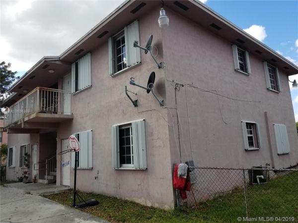 Lee Layne Villas, 209 NE 141st St, Golden Glades, Florida 33161, image 2
