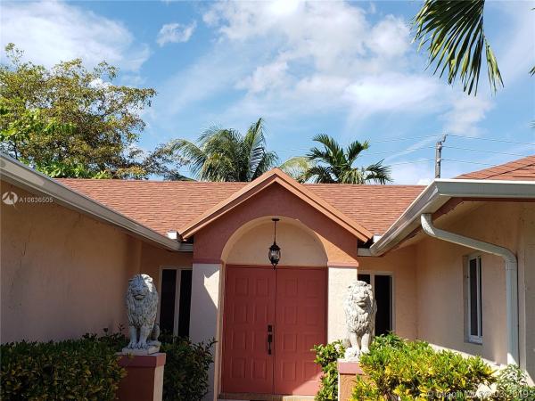 Estates Of Lake Miramar, 9031 N Lake Miramar Cir, Miramar, Florida 33025, image 2