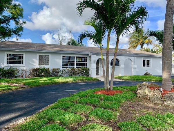 Vista Verde, 3731 NW 207th St, Miami Gardens, Florida 33055, image 2