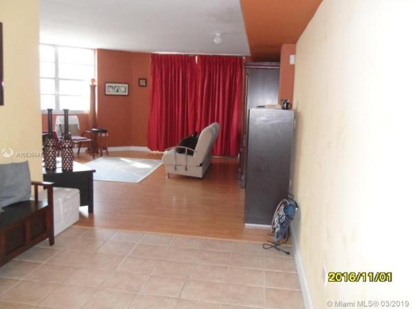 The Four Ambassadors, 999 Brickell Bay Dr #1711, Miami, Florida 33131, image 2