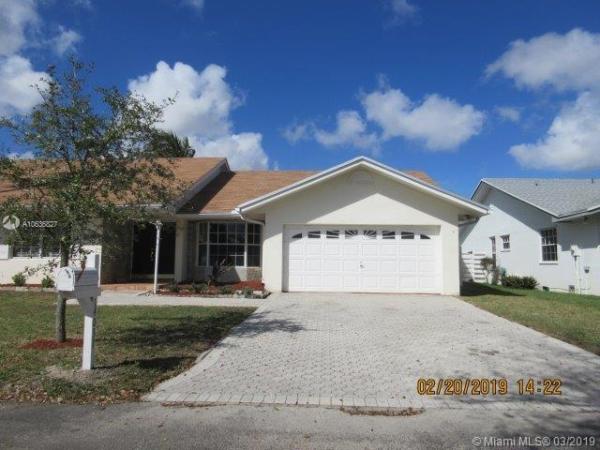 Live Oaks, 14031 SW 144th Ter, Country Walk, Florida 33186, image 2