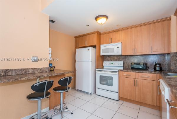 Clearview Towers, 2829 Indian Creek Dr #411, Miami Beach, Florida 33140, image 1