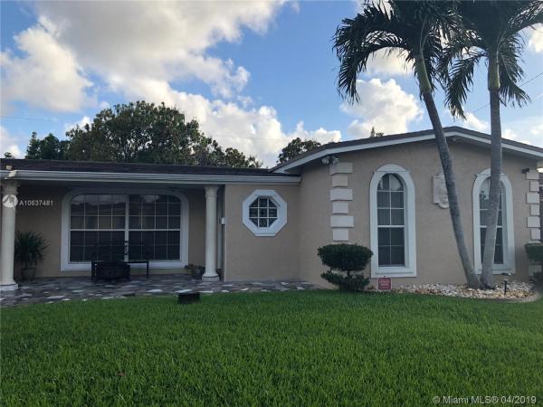 The Knolls, 8436 Sheraton Dr, Miramar, Florida 33025, image 2