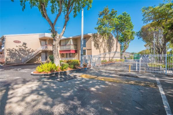 The Meadows Lake North, 13781 SW 66th St #B128, Kendale Lakes, Florida 33183, image 1
