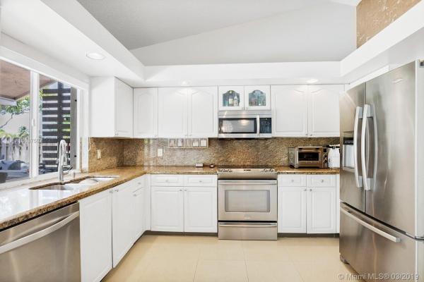 Falcon's Lea, 6631 W Wedgewood Ave, Davie, Florida 33331, image 2