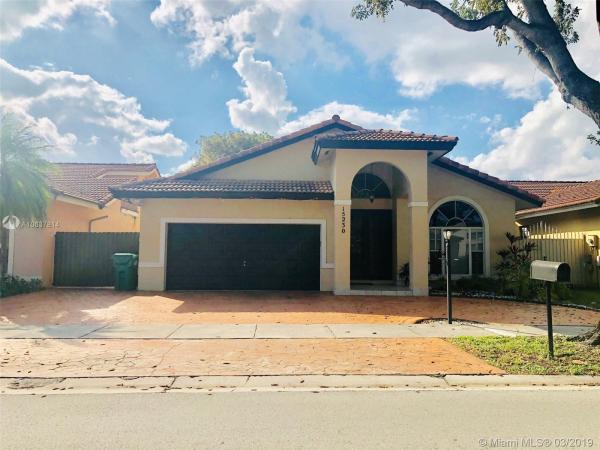 West Lakes Gardens, 15230 NW 89th Ave, Miami Lakes, Florida 33018, image 2