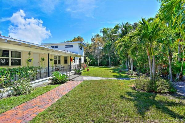 Biscayne Lawn, 1016 NE 113th St, Biscayne Park, Florida 33161, image 2