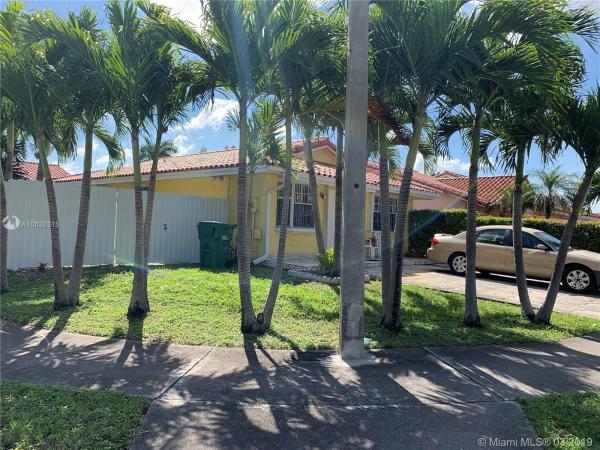 Maria Teresa, 9102 NW 114th St, Hialeah Gardens, Florida 33018, image 2