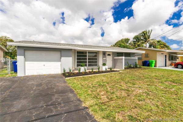 Sunrise Golf Village, 6461 NW 25th Ct, Sunrise, Florida 33313, image 2
