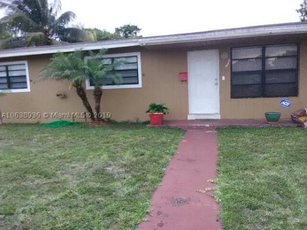 Scott Lake Manor, 1270 NW 173rd Ter, Miami Gardens, Florida 33169, image 2