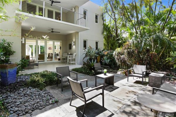 Coconut Grove Manor, 4190 Battersea Rd, Miami, Florida 33133, image 2
