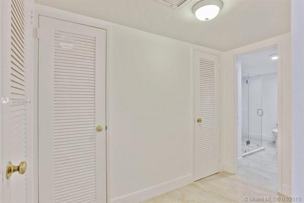 Seacoast 5700, 5700 Collins Ave #16L, Miami Beach, Florida 33140, image 2