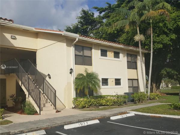 Palm Beach Grande, 1517 Lake Crystal Dr #D, West Palm Beach, Florida 33411, image 2