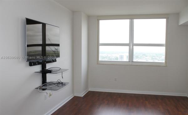 Turnberry On The Green, 19501 W Country Club Dr #2108, Aventura, Florida 33180, image 3