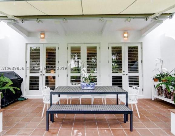 Village Of Campo Sano, 1133 Campo Sano Ave #2, Coral Gables, Florida 33146, image 2