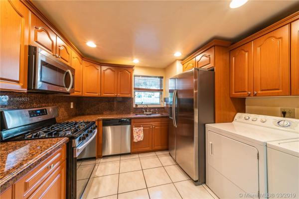 Snapper Creek Townhouses, 6986 SW 110th Ct #6986, Kendall, Florida 33173, image 2