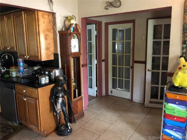 Biscayne Highlands, 1021 NE 140th St, North Miami, Florida 33161, image 2