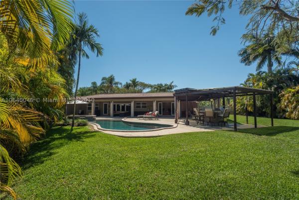 Kendale South, 10821 SW 102nd Pl, Kendall, Florida 33176, image 2