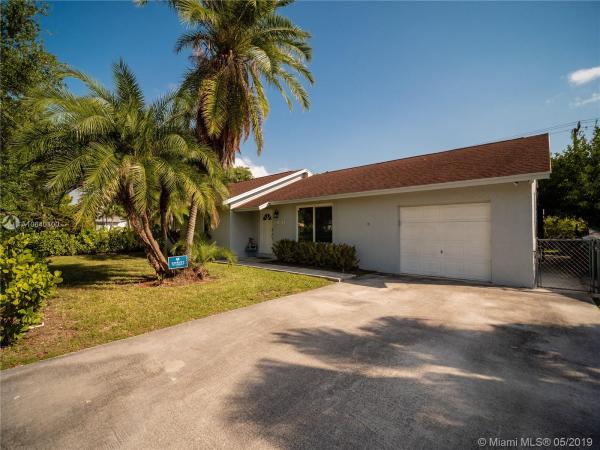 Whispering Pines Estates, 19641 Franjo Rd, Cutler Bay, Florida 33157, image 2