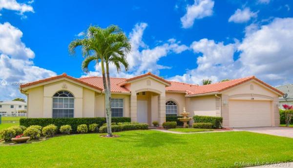 Saddle Brook, 129 Cocoplum Cir, Royal Palm Beach, Florida 33411, image 2