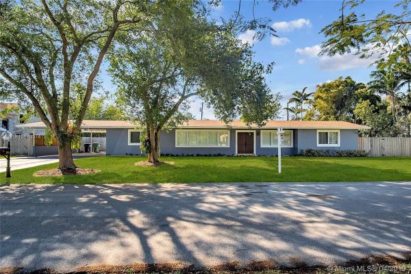 Pine Meadows, 10100 SW 135th St, Kendall, Florida 33176, image 2